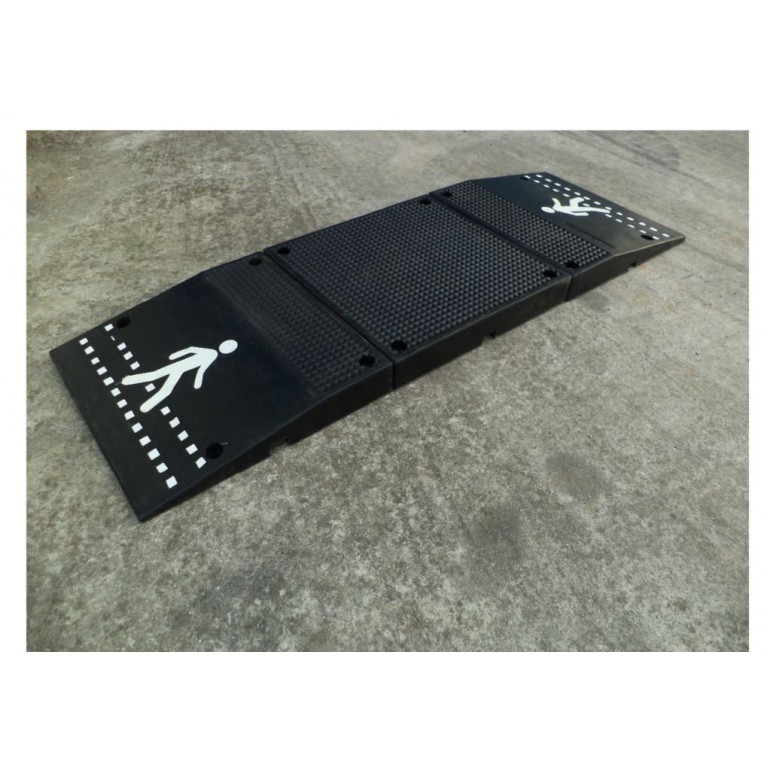 ΕΛΑΣΤΙΚΗ ΡΑΜΠΑ ΠΕΖΟΔΡΟΜΙΟΥ ΜΕΣΑΙΟ ΚΟΜΜΑΤΙ  7 cm 