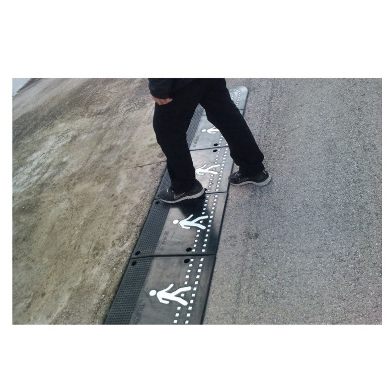 ΕΛΑΣΤΙΚΗ ΡΑΜΠΑ ΠΕΖΟΔΡΟΜΙΟΥ ΜΕΣΑΙΟ ΚΟΜΜΑΤΙ  7 cm 