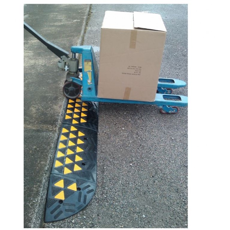 ΡΑΜΠΑ ΠΕΖΟΔΡΟΜΙΟΥ ΕΛΑΣΤΙΚΗ ΧΡΩΜΑΤΙΣΤΗ 15cm ΜΕΣΑΙΟ ΚΟΜΜΑΤΙ