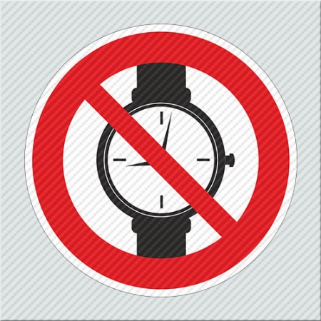 ΑΠΑΓΟΡΕΥΕΤΑΙ Η ΧΡΗΣΗ ΤΟΥ ΡΟΛΟΓΙΟΥ  / WATCHES ARE FORBIDDEN